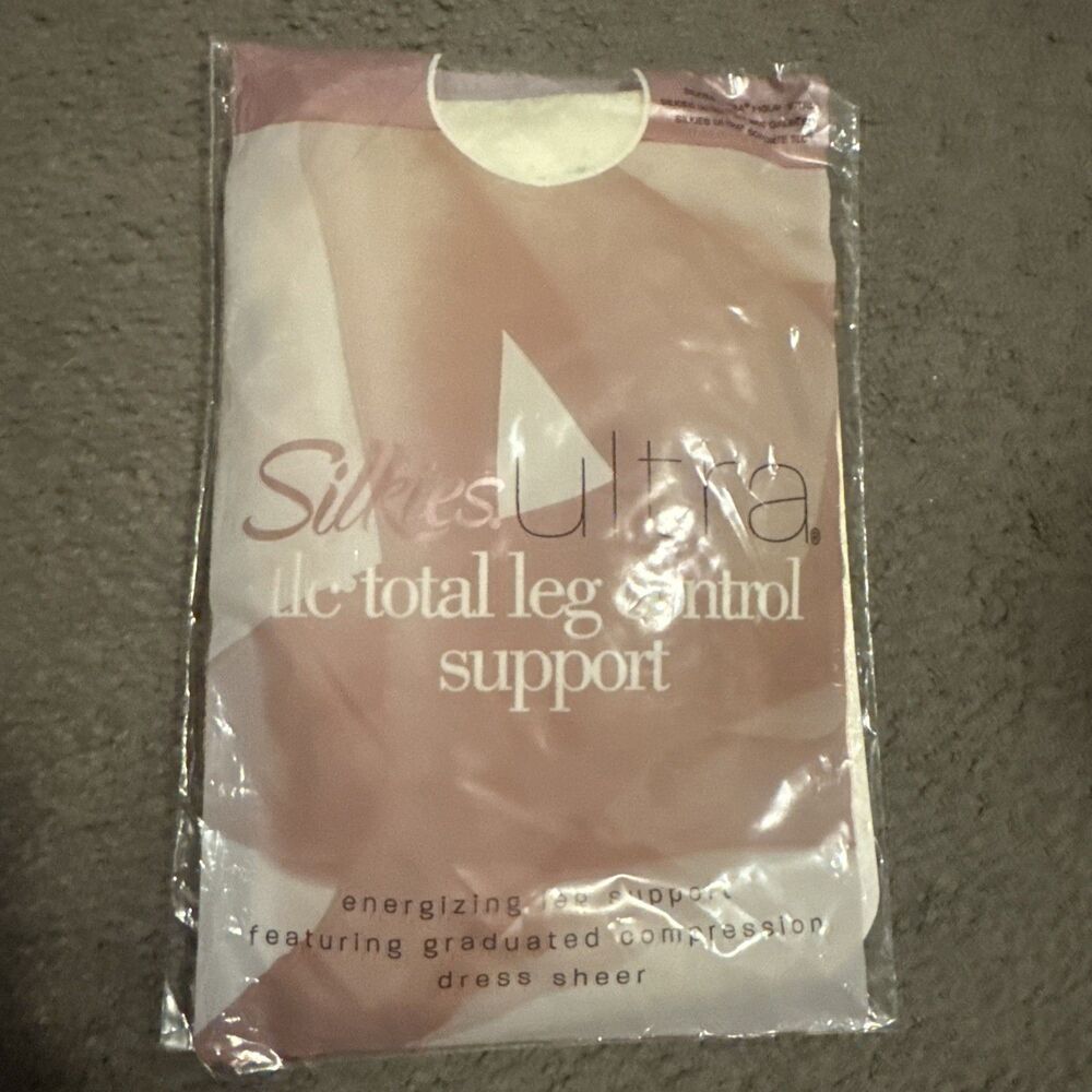NWT Silkies Ultra TLC Support Graduated Compression Sheet White Tights Large